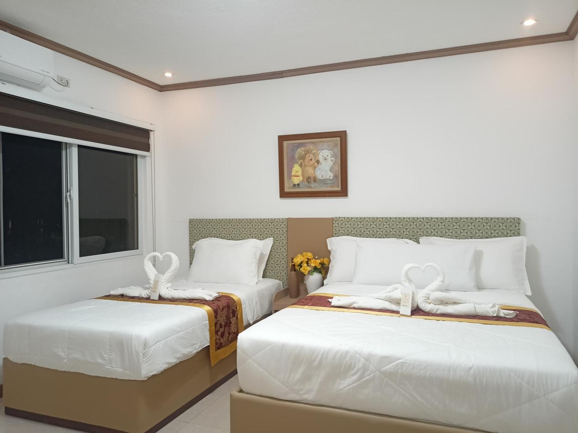 Airport Hotel Clark Clark Freeport Zone Exterior photo